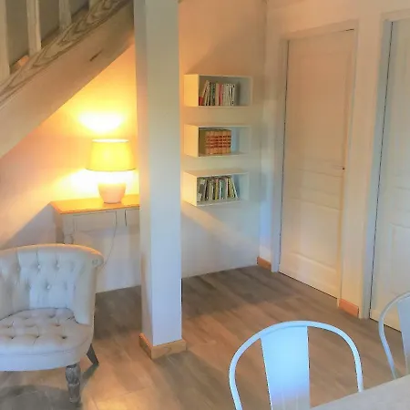 Holiday home La Carreterie - Les